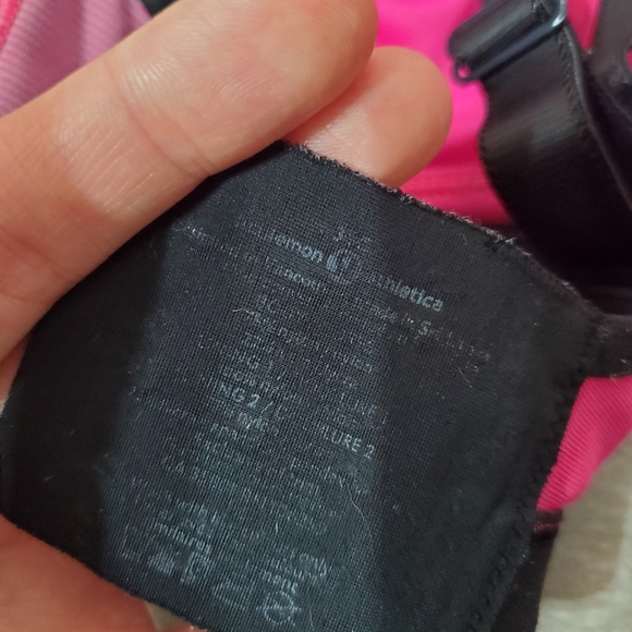 Lululemon Ta Ta Tamer II. Striped Grey & Hot Pink. Touch Of Black. 36C. No Pads. - Picture 6 of 7